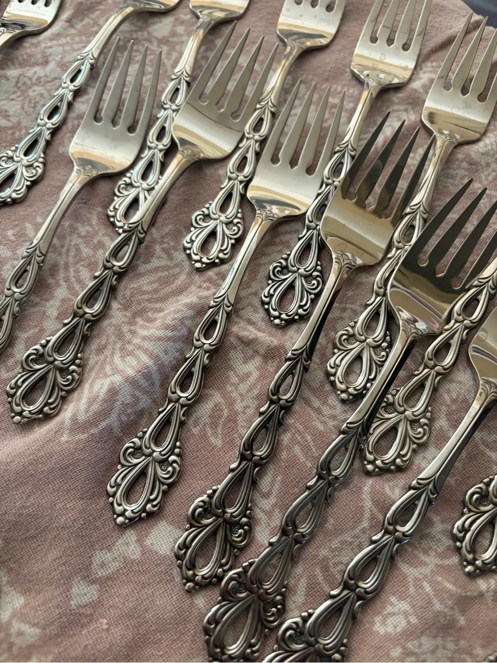 Oneida Community Chandelier Pattern Stainless Vintage Flatware Set